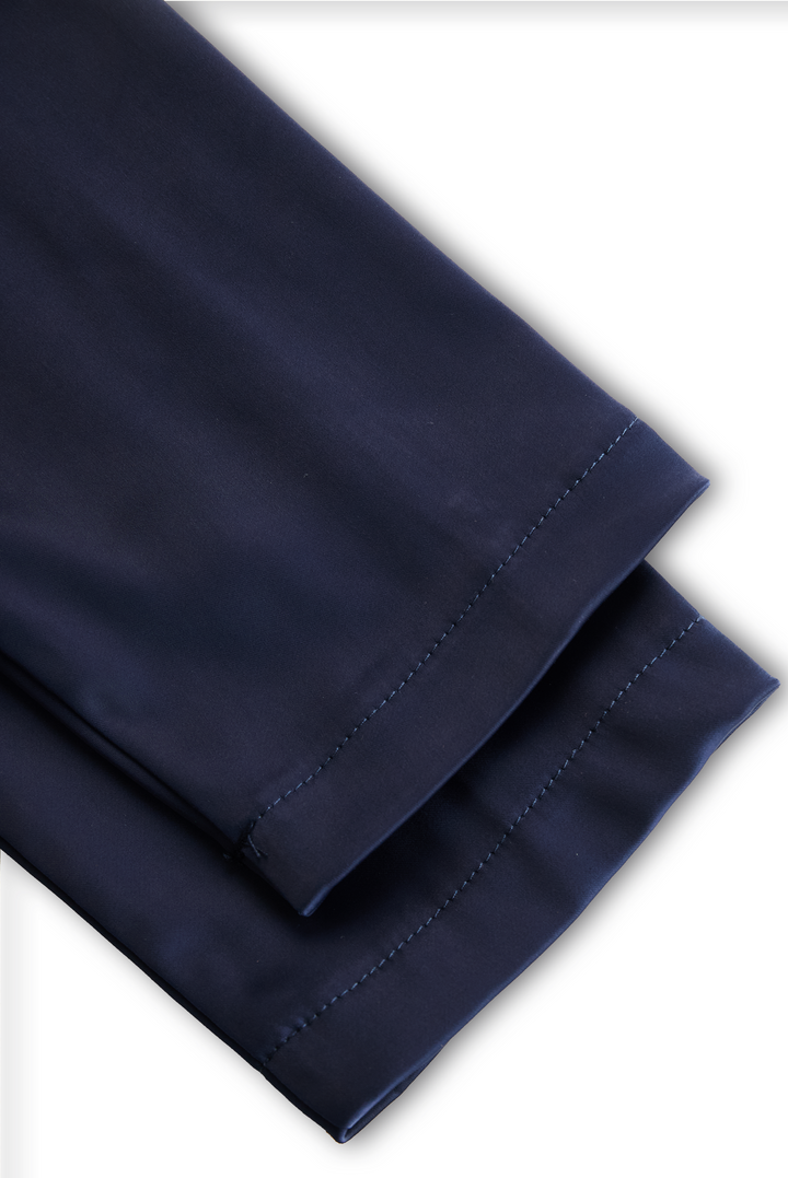 Midikleid kombiniert mit Dreiviertelärmeln für formelle Anlässe
