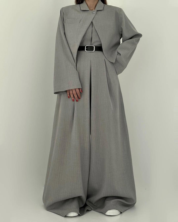 Graues Damen Set mit trägerlosem Top und eleganter Hose