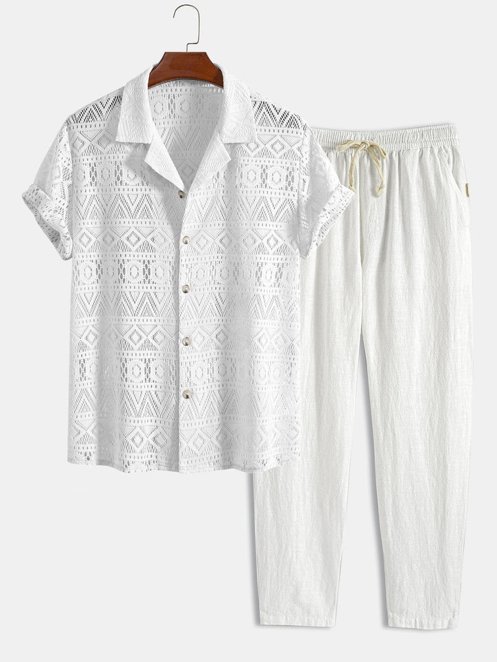Komfortables Herren Outfit mit kurzem Arm und langer Freizeithose