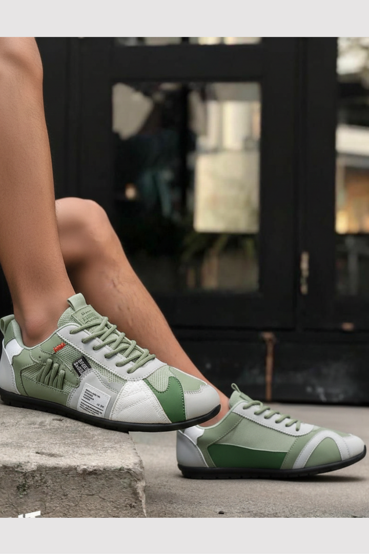 Grüne Damen Turnschuhe mit Schnürung im urbanen Look