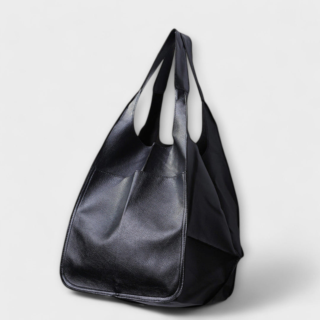 Damen Oversize Wochenendtasche Arwen in Schwarz von der Seite