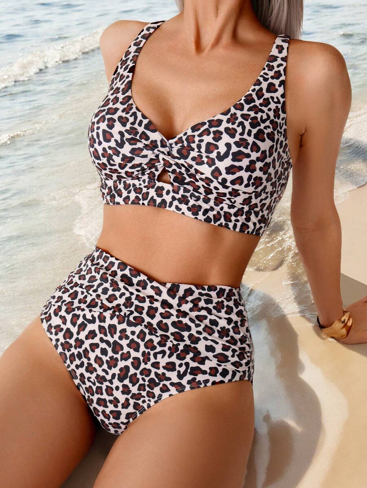 Zweiteilige Bademode für Damen mit Crop Top und Animal Print High Waist Bikinihose