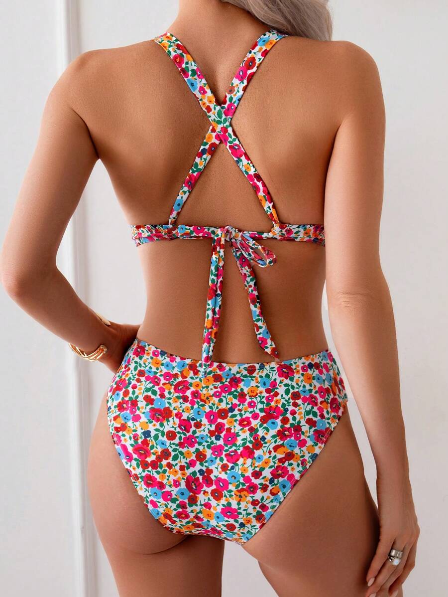 Rückansicht des floralen Damen Bikinis mit Kreuzrücken und Bindeband