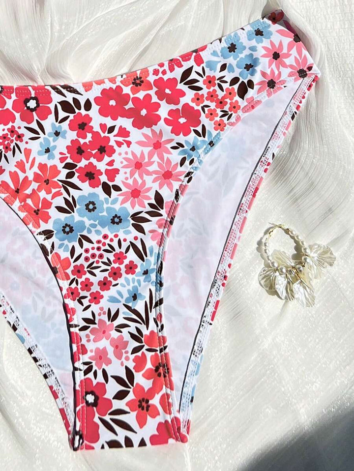 Komplettes Bikini Outfit für Damen mit Blumenprint