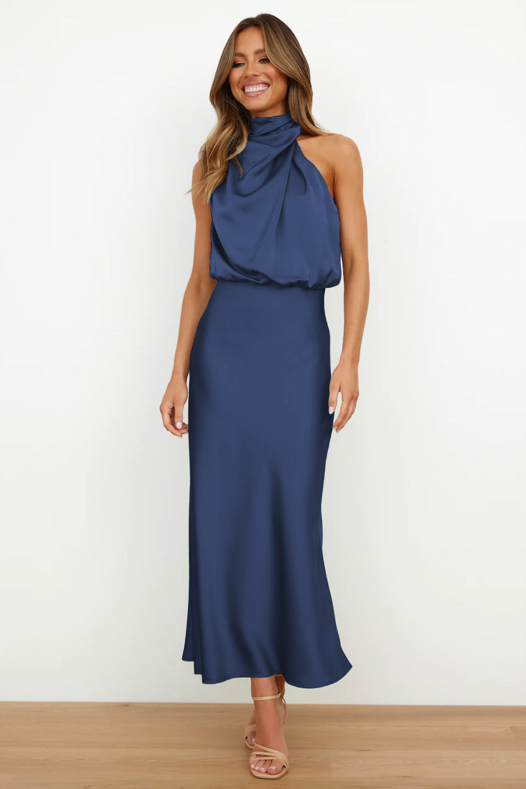 Modernes Damen Neckholder Midikleid, leichtes & elegantes Kleid für Feste, Partys oder Urlaub.