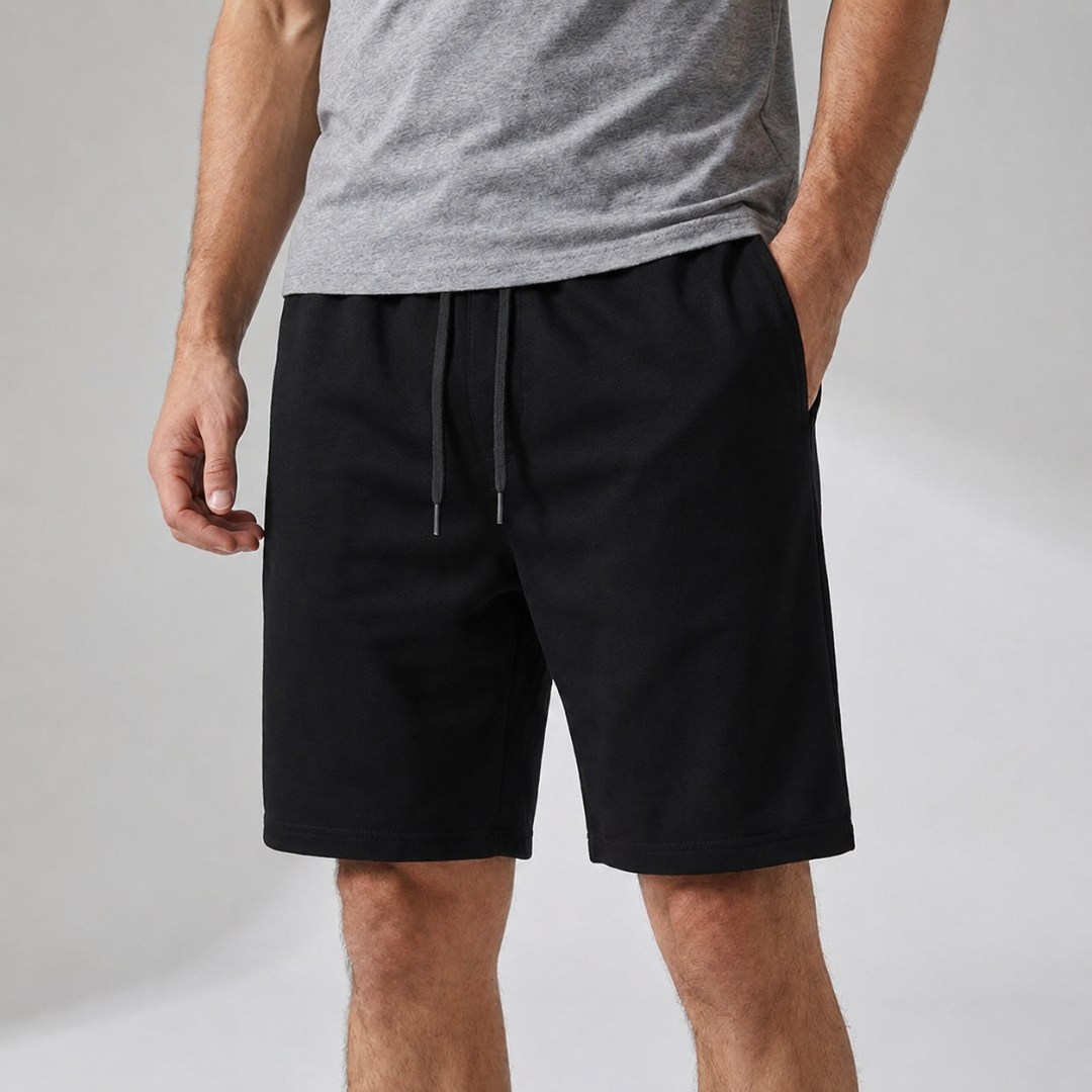 Detailansicht von schwarzen Herren-Shorts mit elastischem Bund