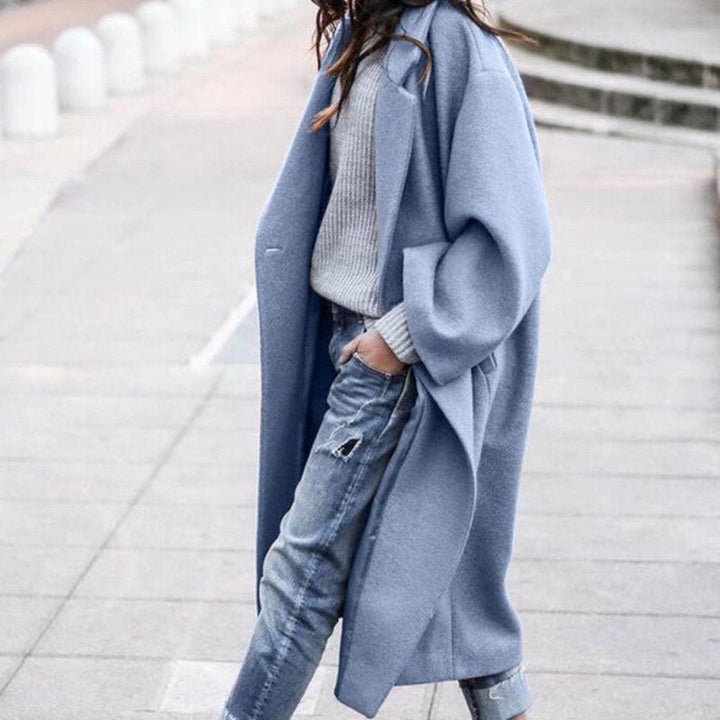 Damen wadenlanger Mantel in Blau mit weitem Kragen
