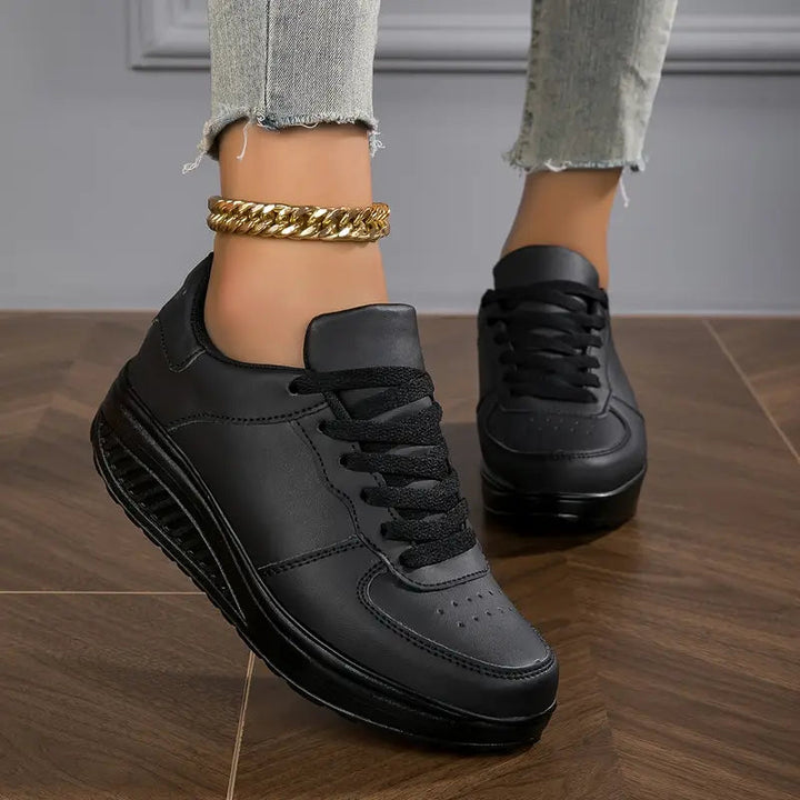 Bequeme Damen Alltagsschuhe mit orthopädischer Unterstützung und rutschfester Sohle für sicheren Halt.