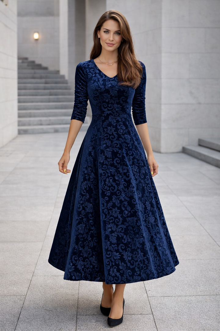Damenkleid Rückansicht für eine feminine Silhouette