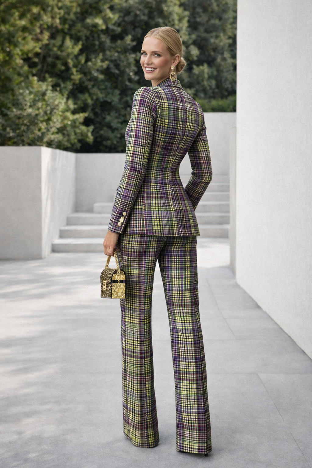 Stilvoller Blazer als Teil vom Business Zweiteiler für elegante Damen