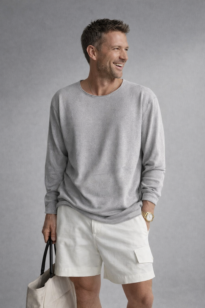 Minimalistischer Herren Strickpullover mit Rundhalsausschnitt in bequemer Passform für die Freizeit