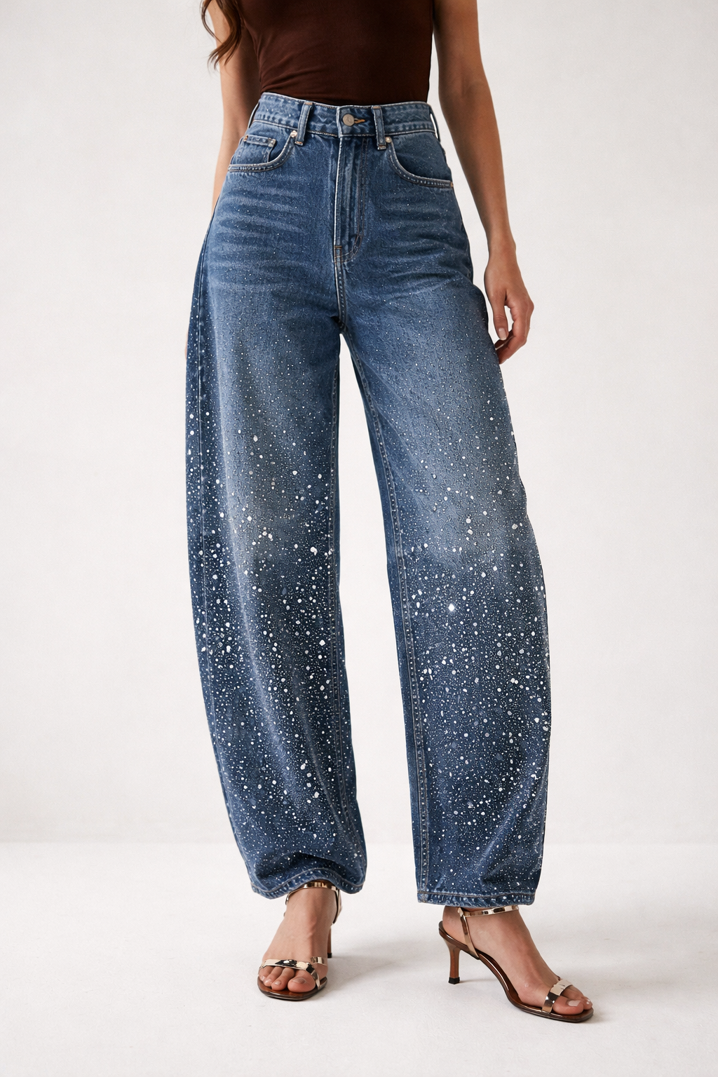 Damen Balloon Fit Jeans in Dunkelblau mit Carpenter-Details und hoher Taille