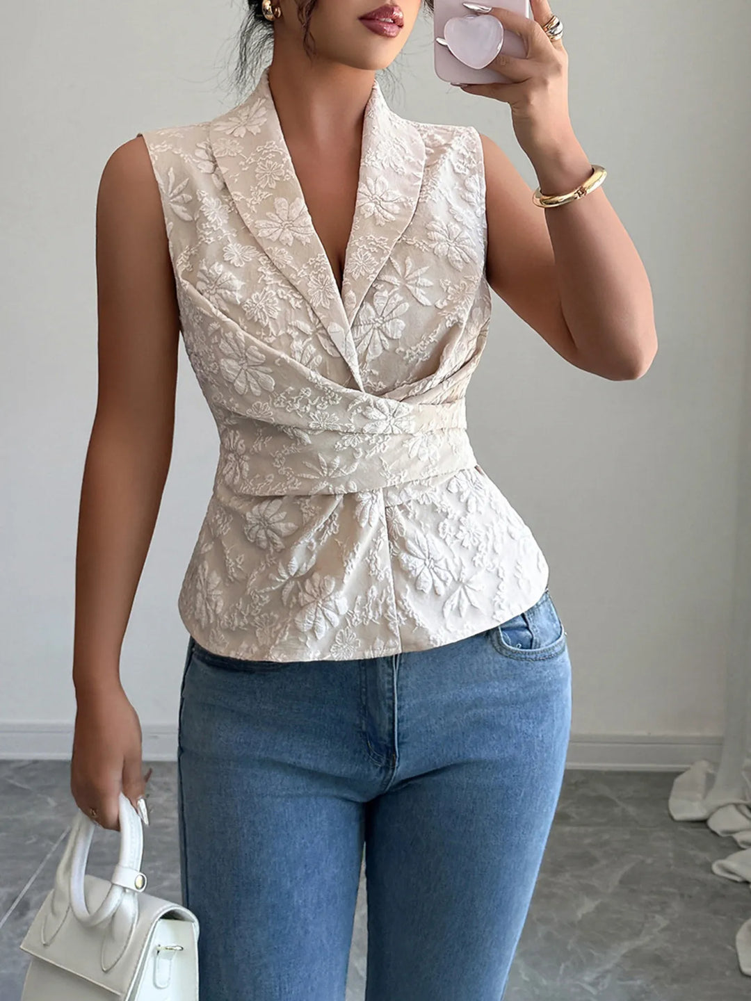 Damen ärmelloses Top mit Blumenmuster in Kombination für den Alltag