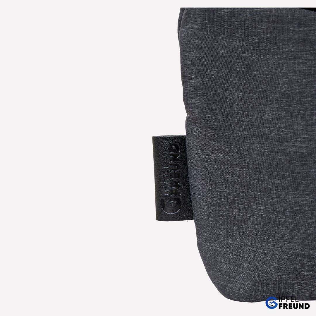 Stylische Anti-Diebstahl Damentasche in Schwarz, für sichere Reisen und täglichen Gebrauch.
