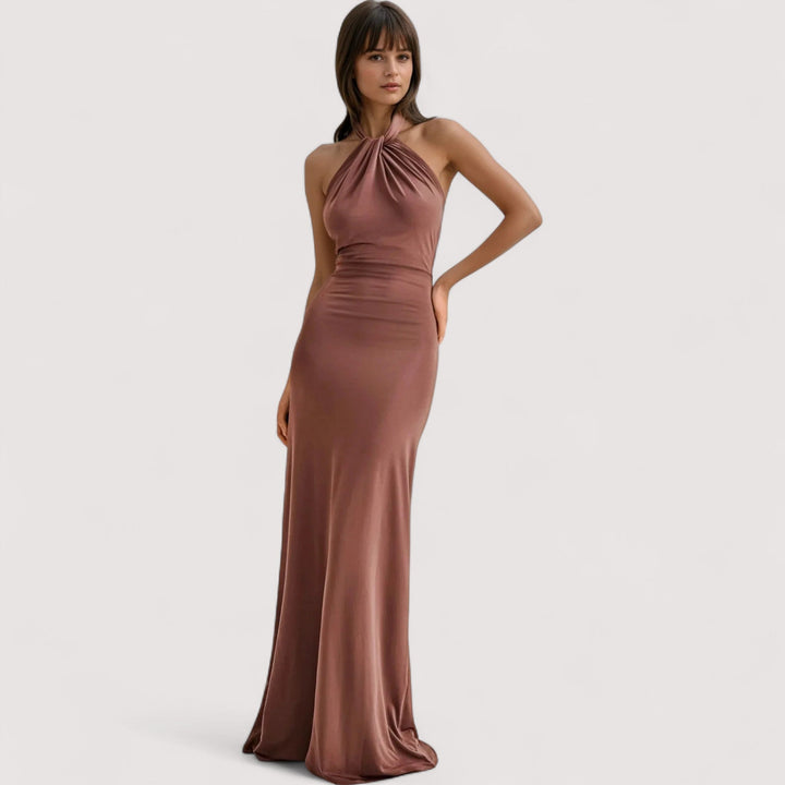 Elegantes Damenkleid als sommerliches Maxikleid mit feinen Details