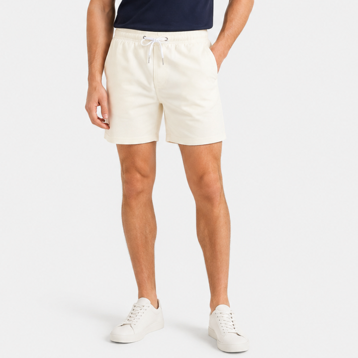 Lässige schnelltrocknende Aqualuxe Herren Schwimmshorts, perfekt für einen entspannten Sommerurlaub.