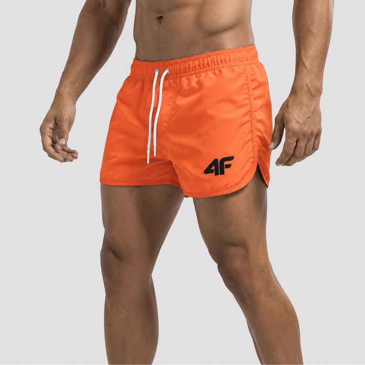 Sommerliche Herren Badeshorts, schnelltrocknend & komfortabel. Kurze Strandshorts für warme Tage.