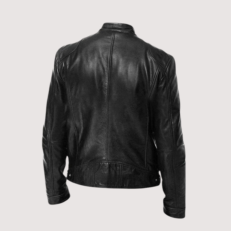 Detaillierter Stehkragen einer schwarzen Herrenjacke im eleganten Look