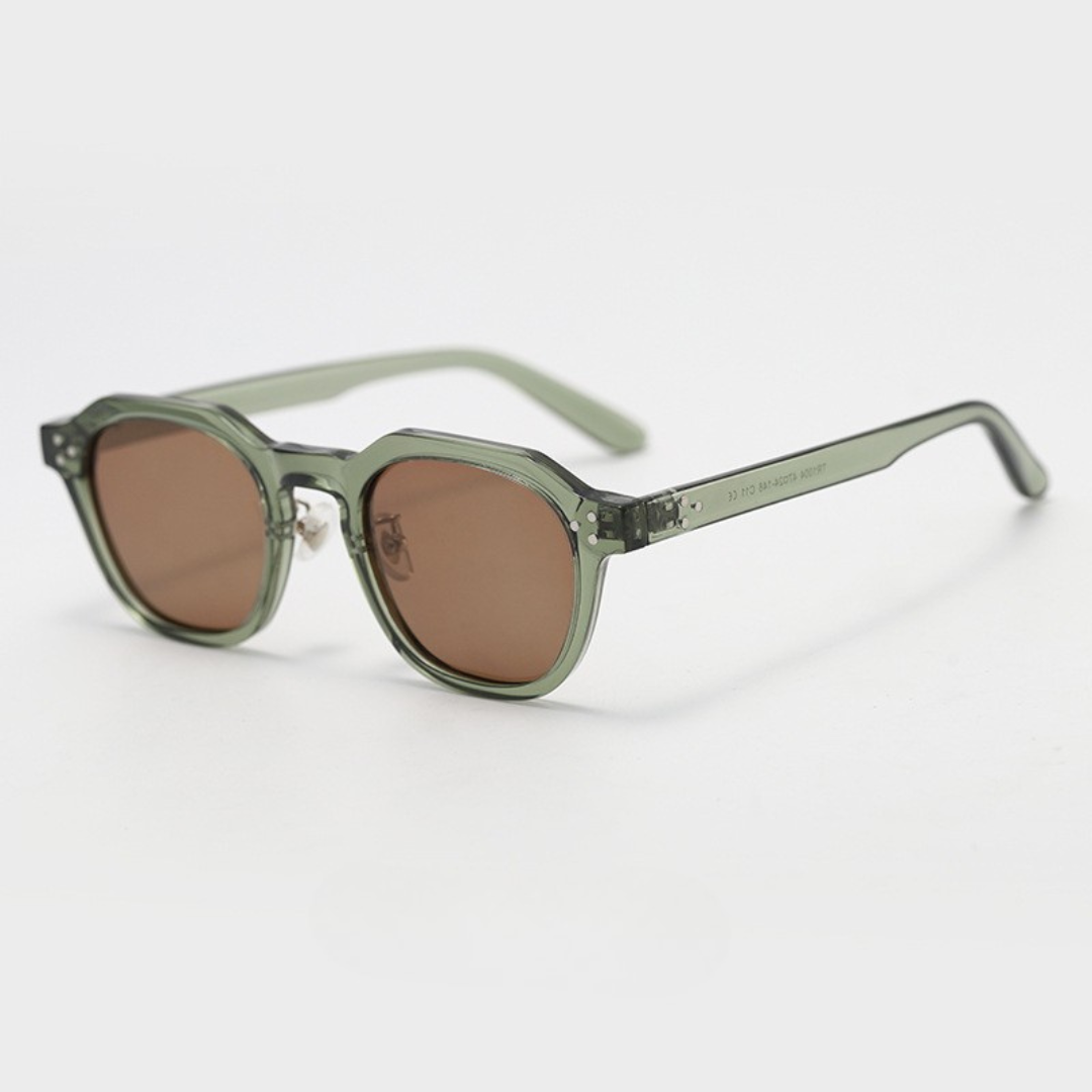 Quadratische Unisex Sonnenbrille mit braunen Gläsern im Detail
