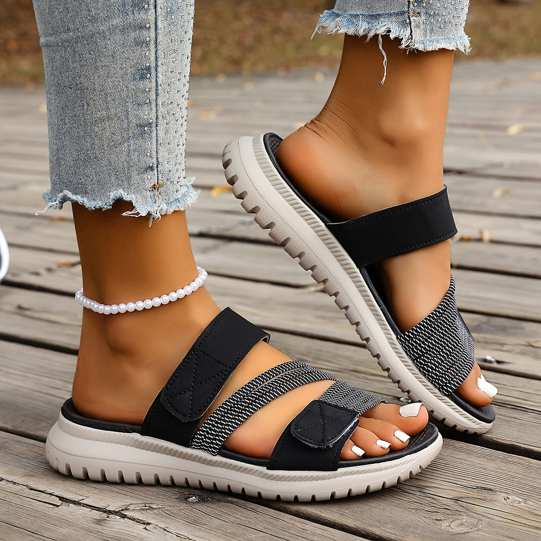 Medizinisch entwickelte orthopädische Sandalen für Damen, die Komfort und Unterstützung bei Fussschmerzen bieten.
