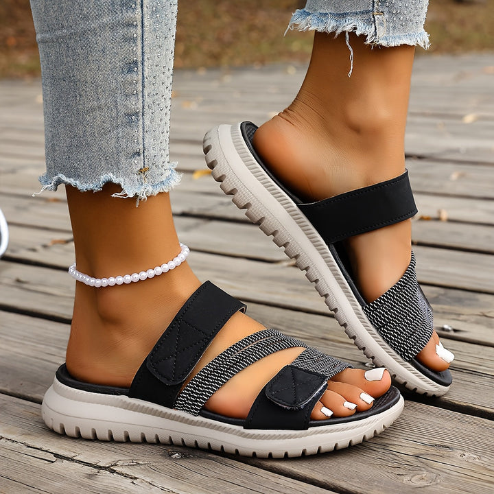 Medizinisch entwickelte orthopädische Sandalen für Damen, die Komfort und Unterstützung bei Fussschmerzen bieten.
