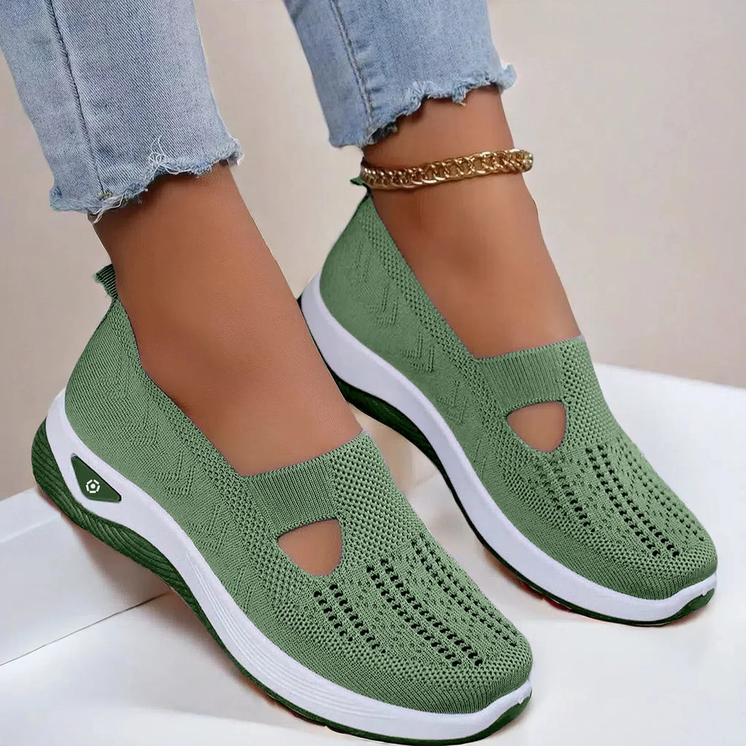 Bequemer Damen Slip-On Sneaker: Leicht, atmungsaktiv & rutschfest, ideal für Frühling & Sommer.