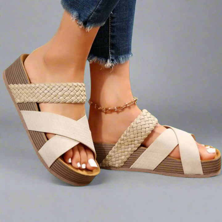 Damen orthopädische Plateau-Sandalen in Cremeweiss mit geflochtenen Riemen