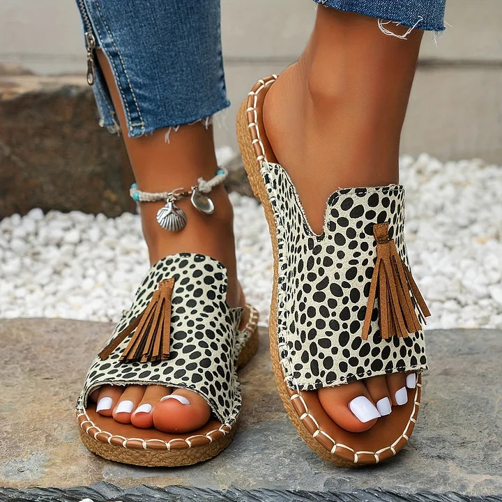 Stilvolle Damen Sandalen für den Sommer, bequem und mit Fußgewölbeunterstützung für gesunde Füße.
