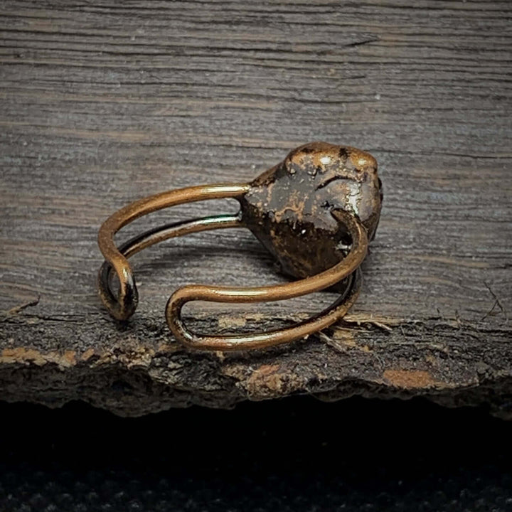 Rohstein-Geburtsring: Unikat-Schmuck