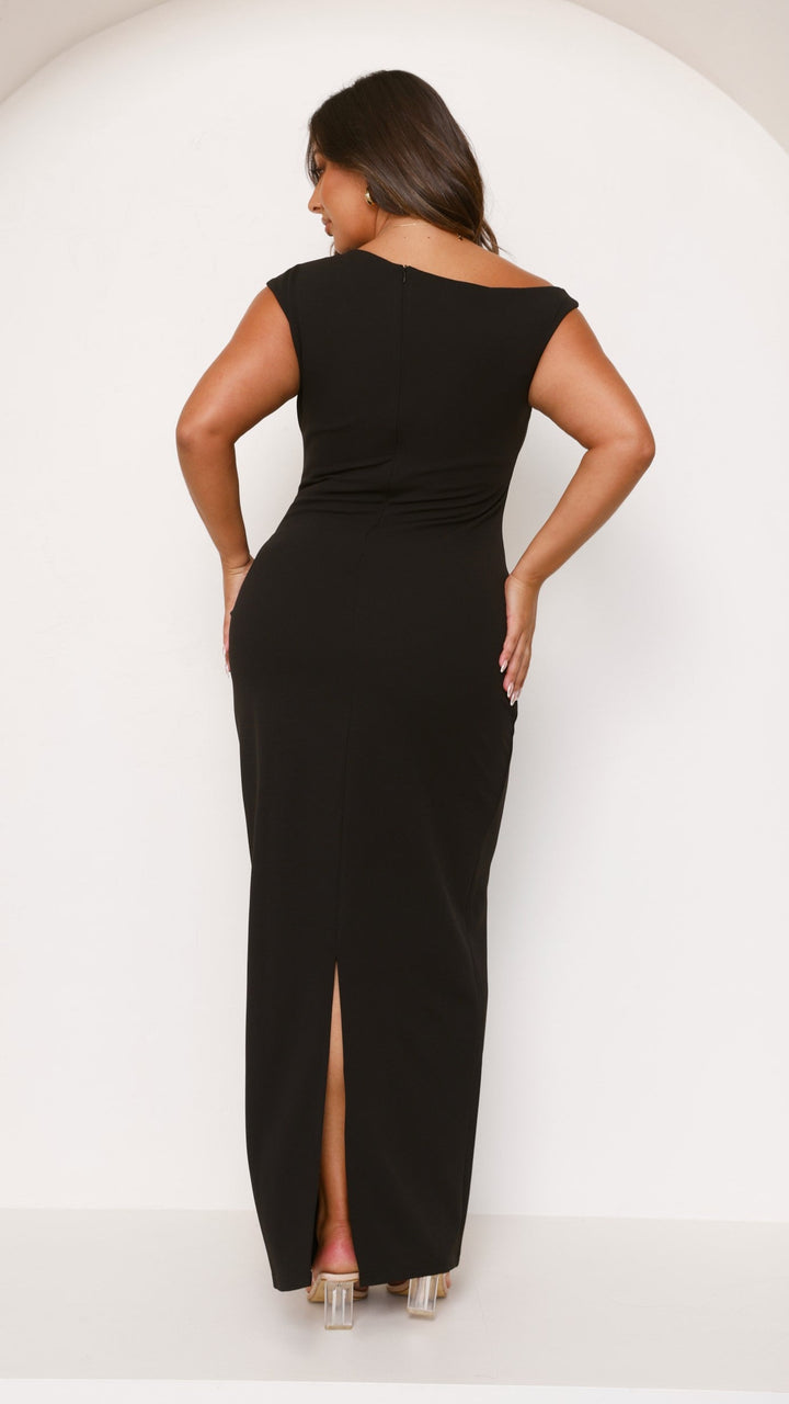 Langes schwarzes Damenkleid, ärmellos, ideal als elegantes Abendkleid.