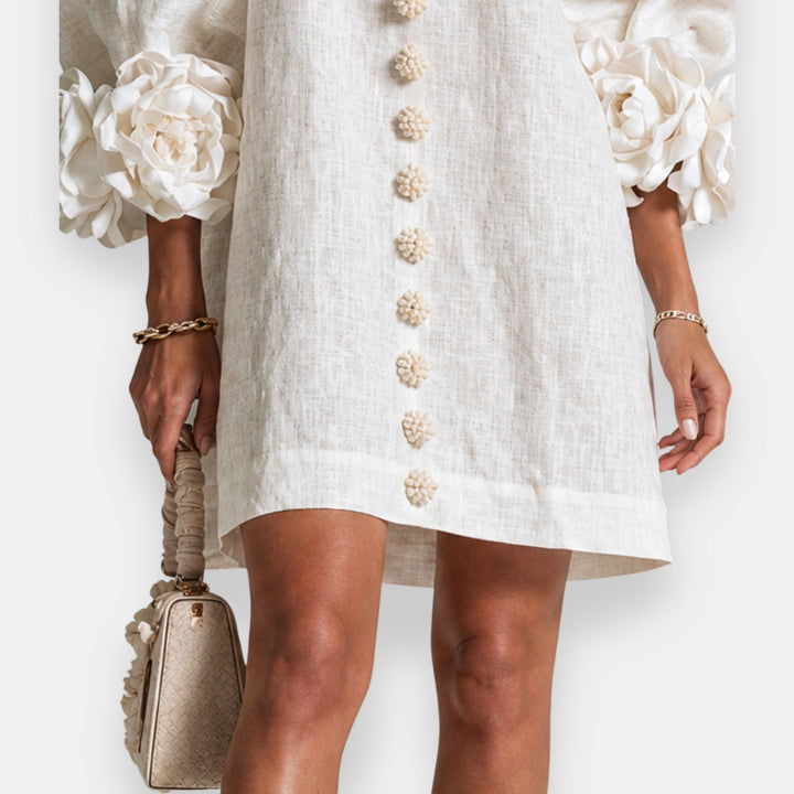 Damen Sommerkleid Marcelle in Weiß mit filigranem Blütenrelief