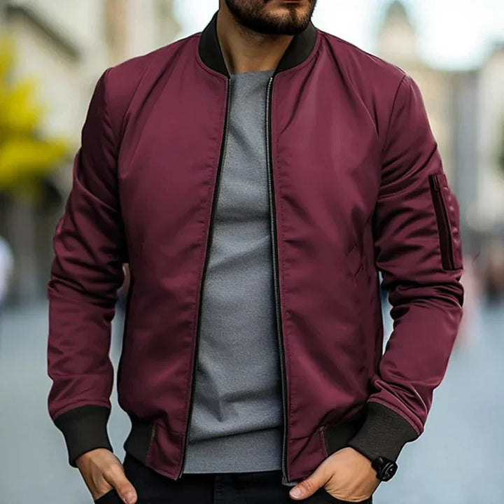Leichte Herren Bomberjacke in Regular Fit als modische Streetwear Freizeitjacke