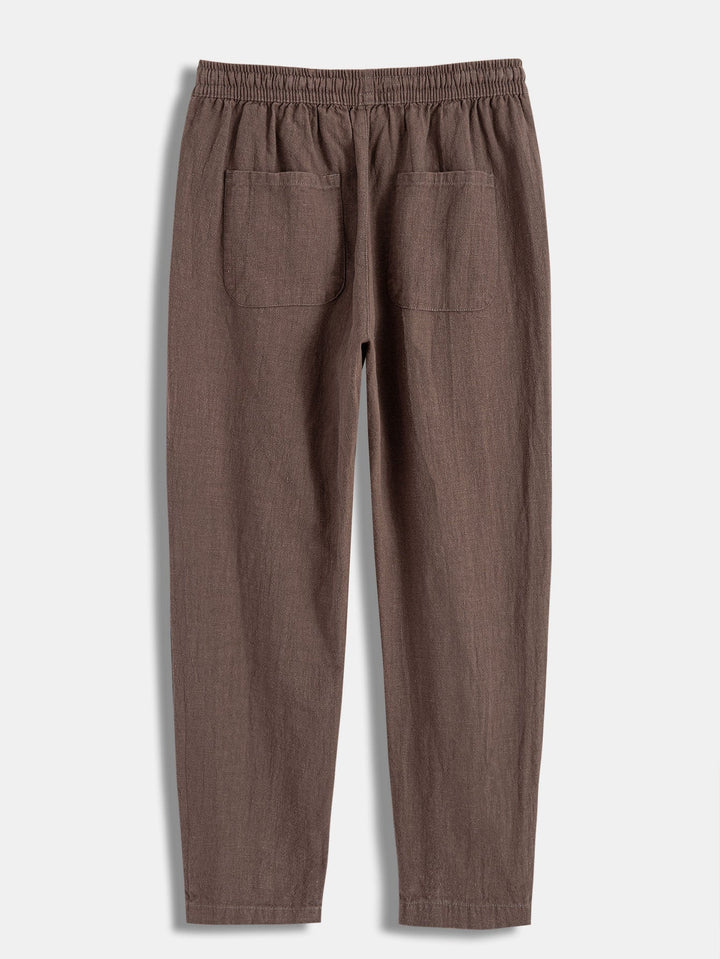 Elegantes Herren Strandoutfit bestehend aus Hemd und langer Hose
