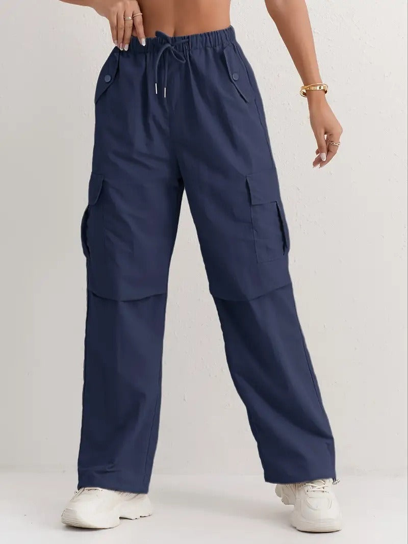 Dunkelblaue Damen Cargohose mit weitem Bein