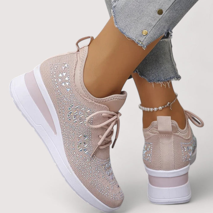 Moderne Damen Glitzer-Sneaker mit praktischer Schnürung für optimale Passform und Komfort.