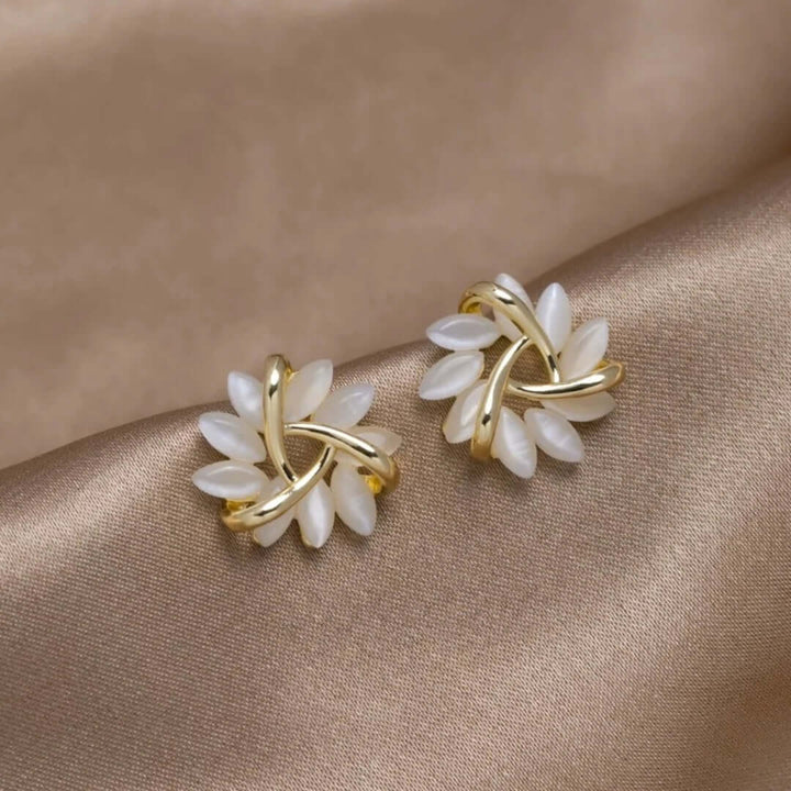 Opal-Blumen Ohrstecker