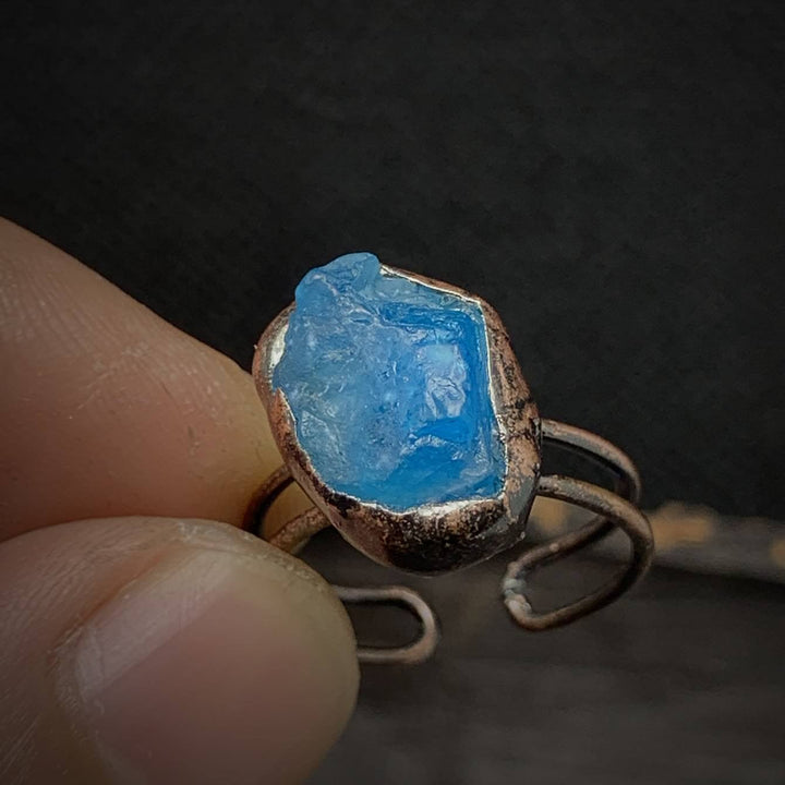 Rohstein-Geburtsring: Unikat-Schmuck