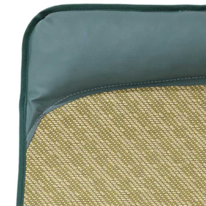 Atmungsaktives Tierbett in Grün, perfekte Kühlmatte für Katzen & Hunde im Sommer, mit Kissen.