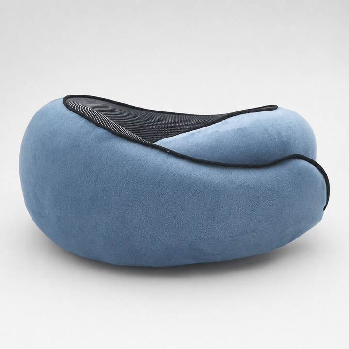 Ergonomische Nackenstütze aus Memory-Schaum, beugt Schmerzen auf Reisen vor.