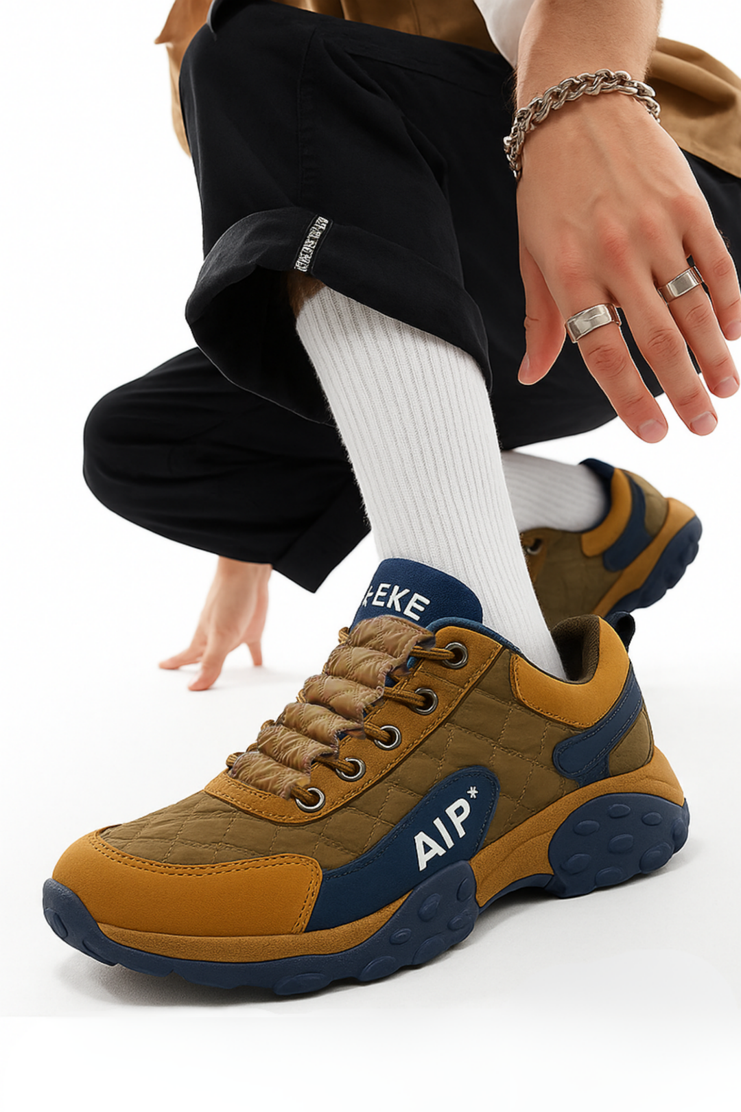 Bequeme Herren Sneaker in Braun für den Alltag [[lstfy-media:3]]