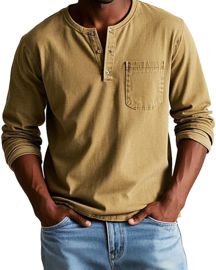 Detailaufnahme des Kragens am Herren Langarm Polo Shirt für Herbst