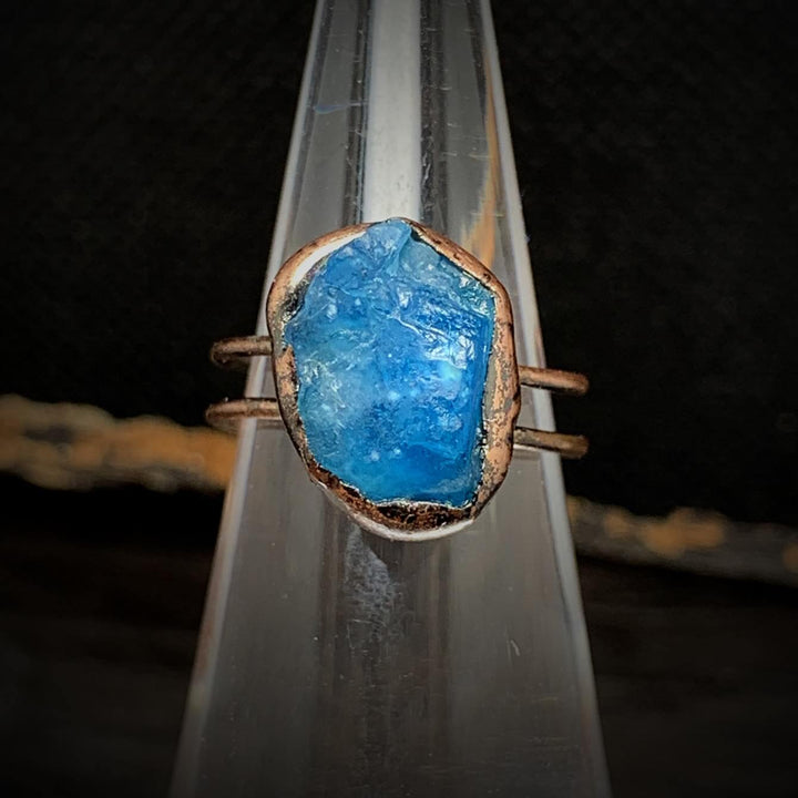 Rohstein-Geburtsring: Unikat-Schmuck