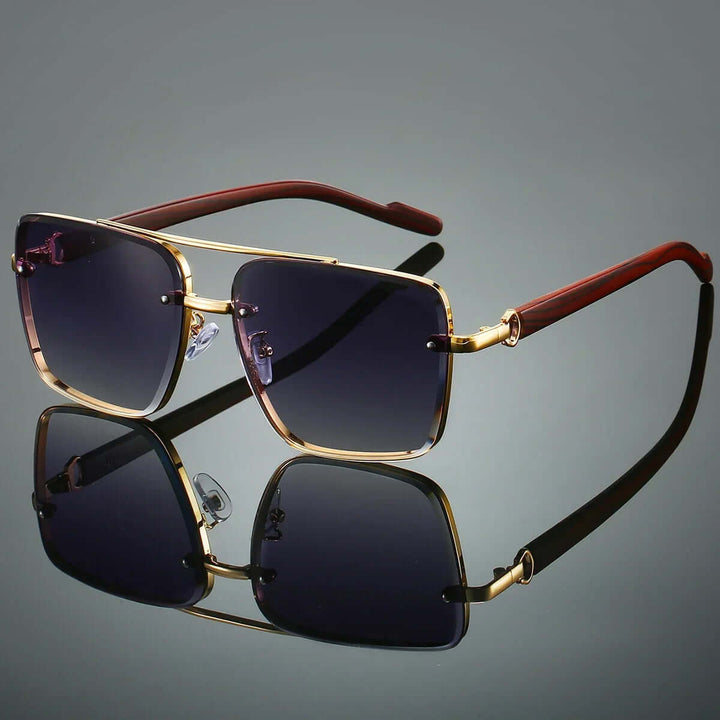 Quadratische Gold-Sonnenbrille mit getönten Gläsern