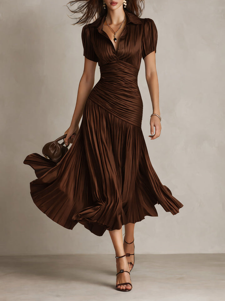 Damen Midi-Kleid Adriana mit retro Streifenmuster in der Totalen