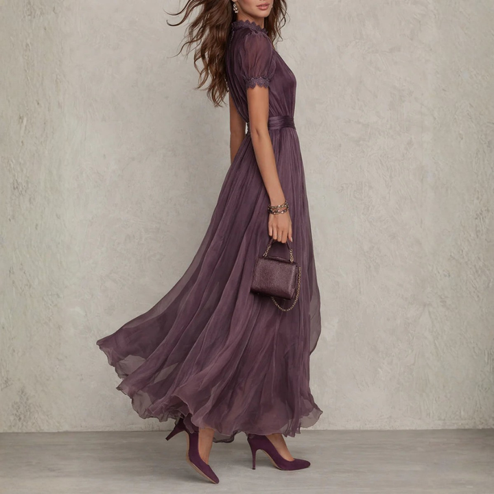Damen Maxikleid in Lila in der Seitenansicht