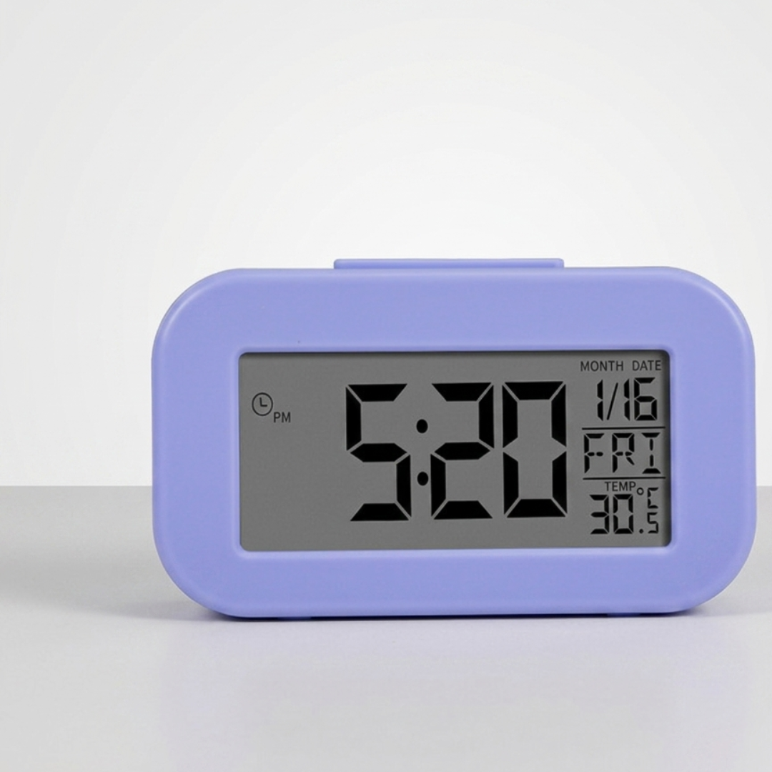 Moderne Wecker Uhr mit digitaler Zeitanzeige und dimmbarem Licht