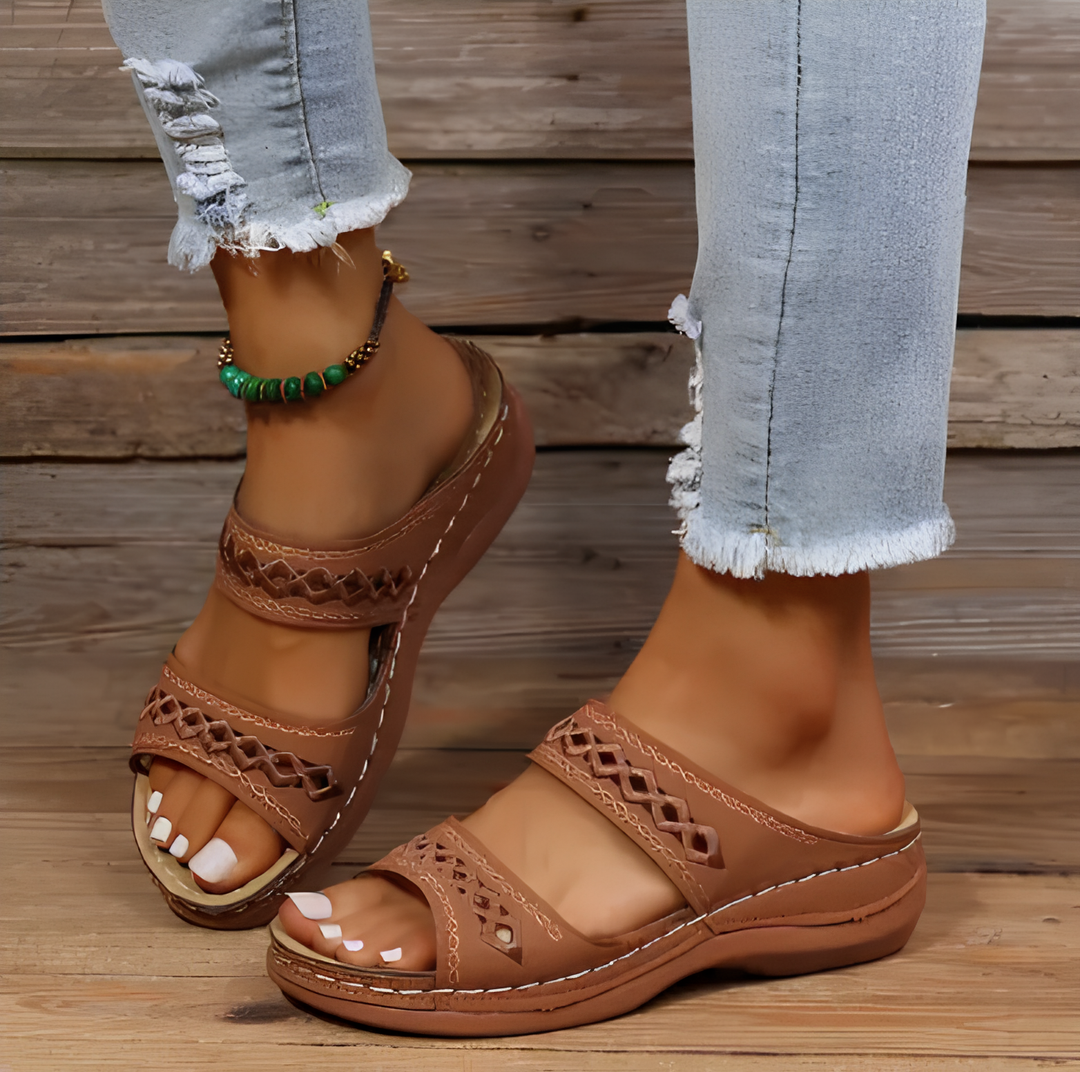 Stilvolle Damen Sandalen, orthopädisch geformt für gesunde Füße und Komfort im Sommer.