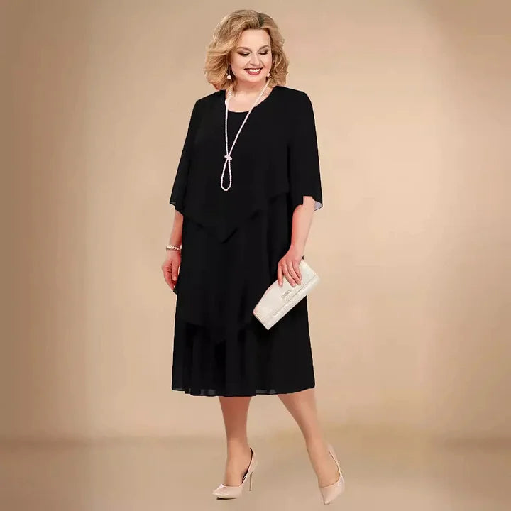 Stilvolles Freizeitkleid für Damen mit fließendem Rockteil für einen eleganten und bequemen Sitz.