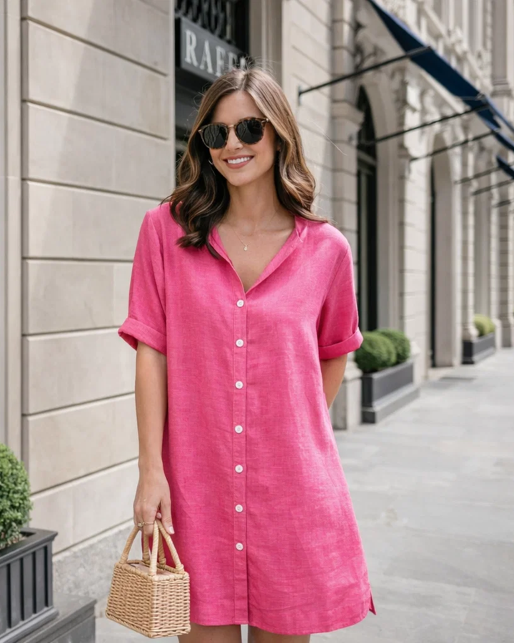 Vielseitiges Damen Freizeitkleid, auch als Urlaubskleid tragbar. Mit V-Ausschnitt und trendigem Knoten.