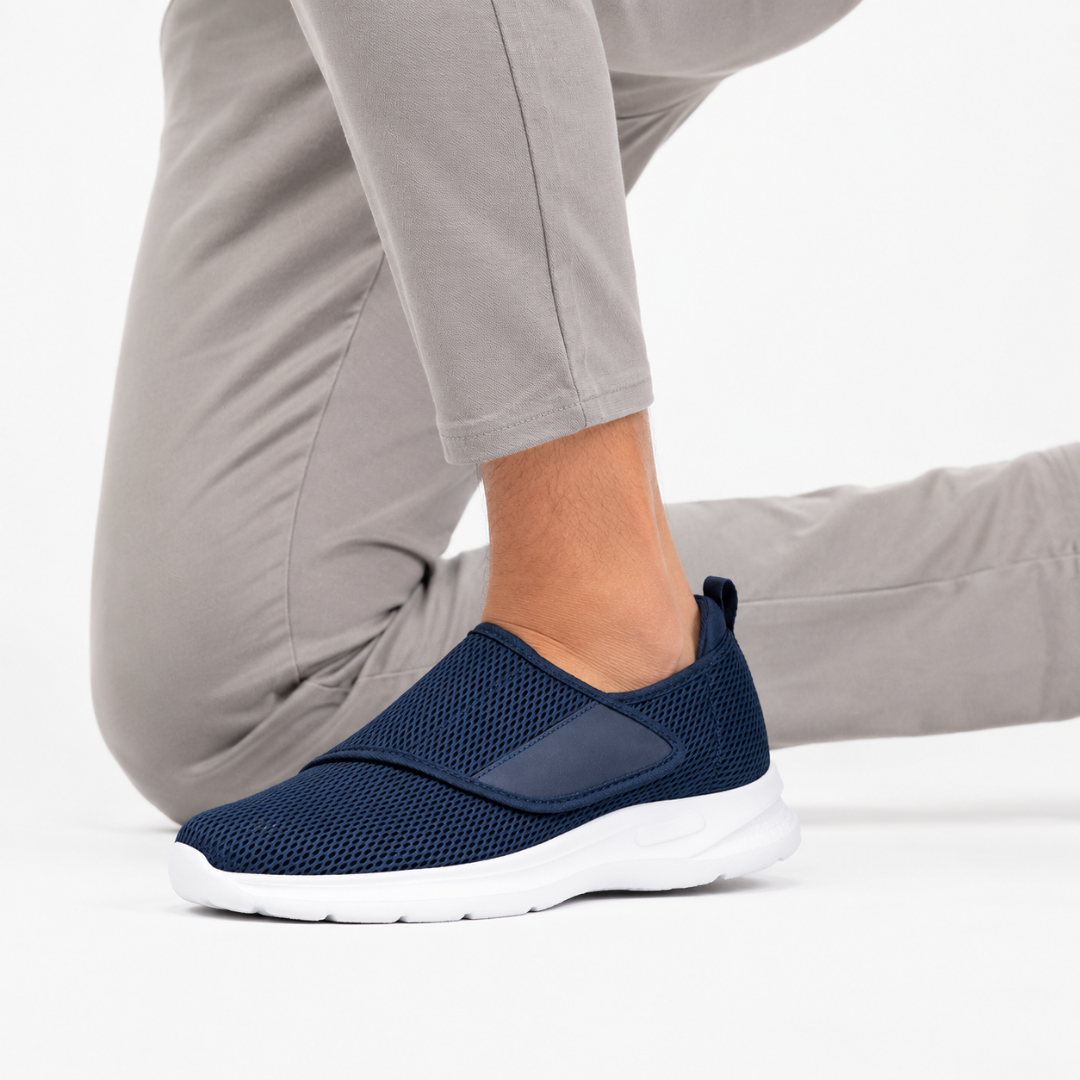 Orthopädische Gehschuhe für Herren mit extra viel Platz im Vorfußbereich